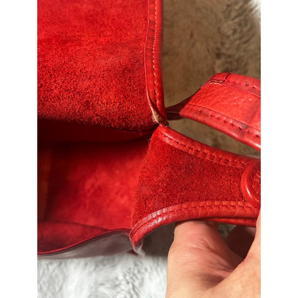 PRE-CREED Vintage Coach 9170 Classic Pouch Red Leather Metal Tag 1970s - Picture 10 of 16